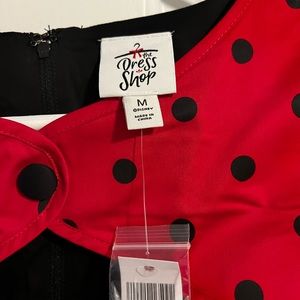 Disney Parks Minnie Mouse dress! NWTs!